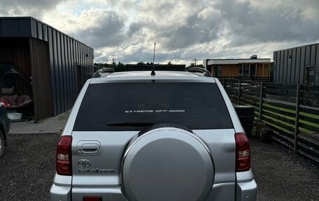 Toyota RAV4, 2005 год, 870 000 рублей, 8 фотография