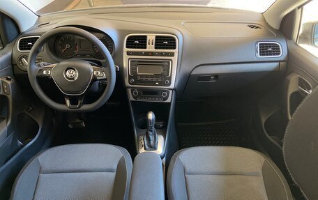 Volkswagen Polo VI (EU Market), 2017 год, 830 000 рублей, 5 фотография