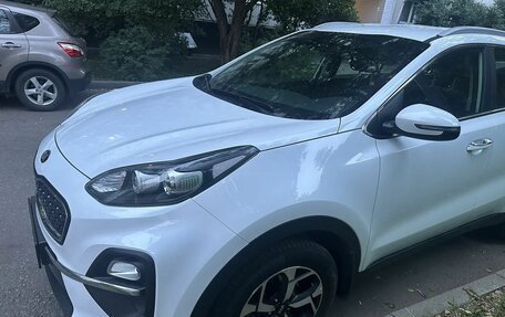 KIA Sportage IV рестайлинг, 2020 год, 2 500 000 рублей, 2 фотография