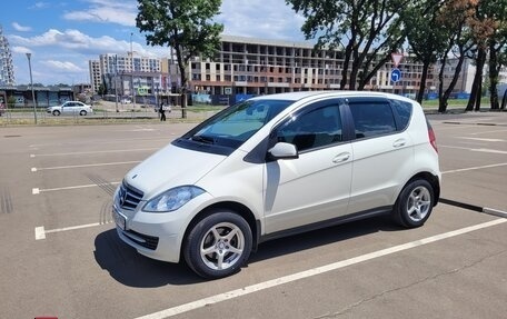 Mercedes-Benz A-Класс, 2012 год, 830 000 рублей, 4 фотография