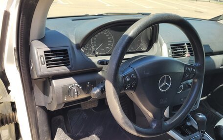 Mercedes-Benz A-Класс, 2012 год, 830 000 рублей, 22 фотография