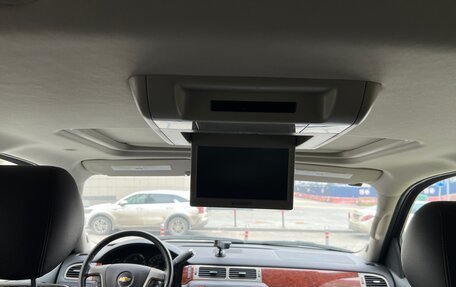 Chevrolet Tahoe III, 2012 год, 1 800 000 рублей, 4 фотография