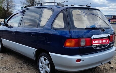 Toyota Ipsum II, 1998 год, 570 000 рублей, 15 фотография