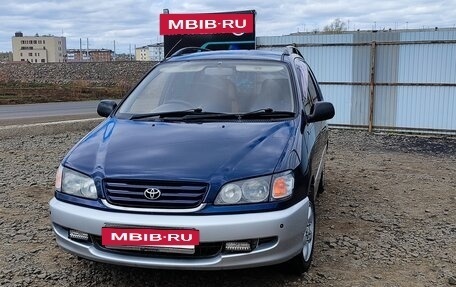 Toyota Ipsum II, 1998 год, 570 000 рублей, 18 фотография