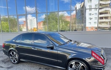 Mercedes-Benz E-Класс, 2004 год, 950 000 рублей, 4 фотография