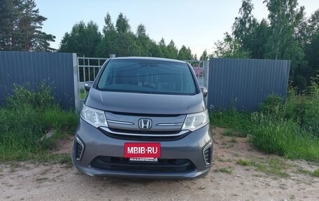 Honda Stepwgn IV, 2017 год, 2 050 000 рублей, 4 фотография