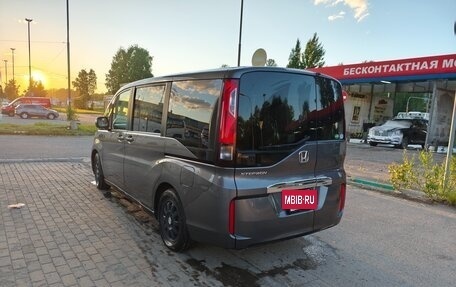 Honda Stepwgn IV, 2017 год, 2 050 000 рублей, 12 фотография