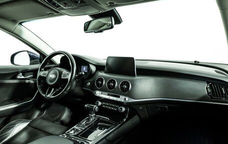 KIA Stinger I, 2019 год, 2 499 700 рублей, 10 фотография