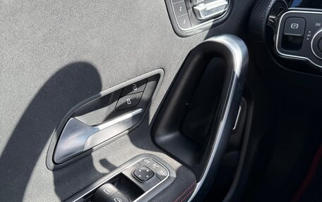 Mercedes-Benz CLA, 2019 год, 3 100 000 рублей, 12 фотография