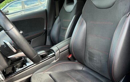 Mercedes-Benz CLA, 2019 год, 3 100 000 рублей, 11 фотография