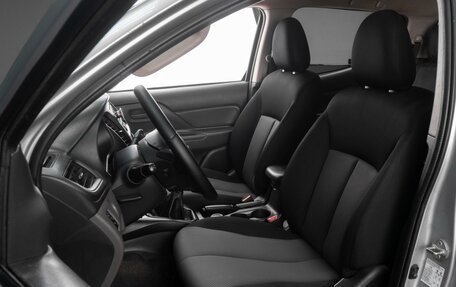 Mitsubishi L200 IV рестайлинг, 2017 год, 1 719 000 рублей, 10 фотография