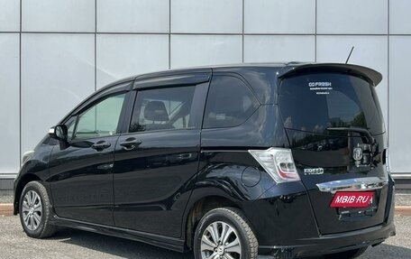 Honda Freed I, 2013 год, 1 150 000 рублей, 2 фотография