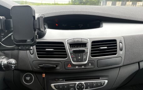 Renault Laguna III рестайлинг, 2008 год, 745 000 рублей, 20 фотография