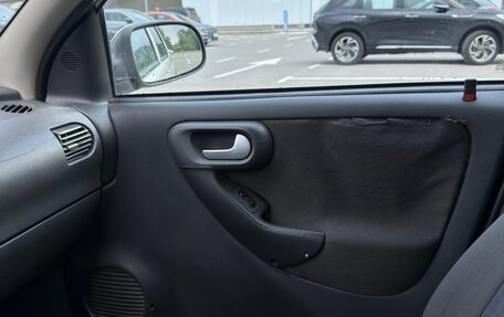 Opel Corsa C рестайлинг, 2003 год, 160 000 рублей, 17 фотография