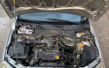 Opel Corsa C рестайлинг, 2003 год, 160 000 рублей, 10 фотография