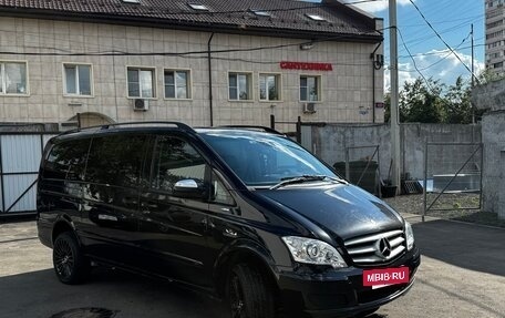 Mercedes-Benz Viano, 2012 год, 2 500 000 рублей, 2 фотография