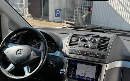 Mercedes-Benz Viano, 2012 год, 2 500 000 рублей, 13 фотография