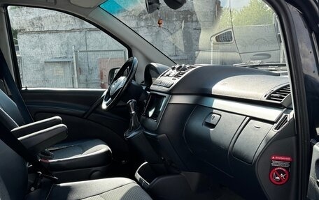 Mercedes-Benz Viano, 2012 год, 2 500 000 рублей, 14 фотография