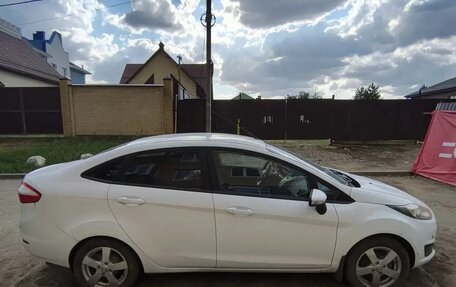Ford Fiesta, 2015 год, 570 000 рублей, 2 фотография