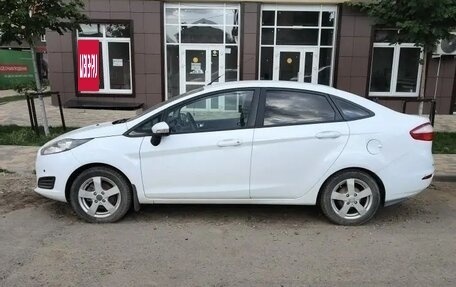 Ford Fiesta, 2015 год, 570 000 рублей, 3 фотография