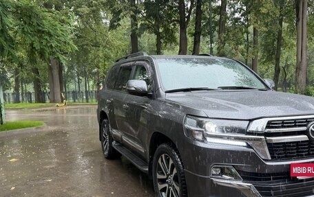 Toyota Land Cruiser 200, 2013 год, 3 900 000 рублей, 2 фотография