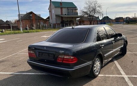 Mercedes-Benz E-Класс, 2000 год, 450 000 рублей, 3 фотография