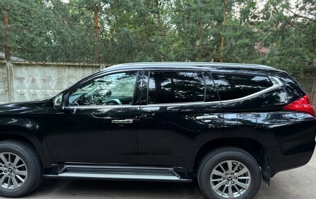 Mitsubishi Pajero Sport III рестайлинг, 2019 год, 3 950 000 рублей, 3 фотография