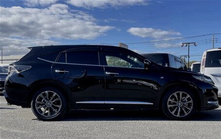 Toyota Harrier, 2019 год, 2 125 000 рублей, 5 фотография