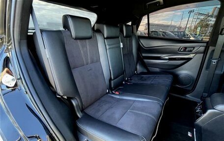 Toyota Harrier, 2019 год, 2 125 000 рублей, 15 фотография