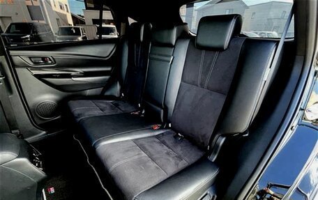 Toyota Harrier, 2019 год, 2 125 000 рублей, 16 фотография