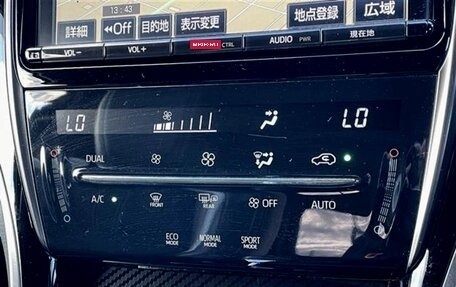 Toyota Harrier, 2019 год, 2 125 000 рублей, 11 фотография