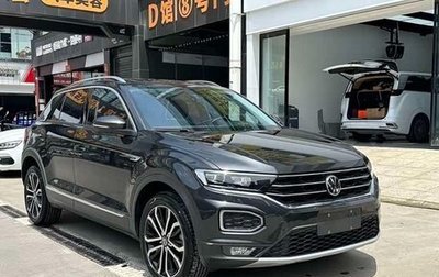 Volkswagen T-Roc I, 2023 год, 1 570 000 рублей, 1 фотография