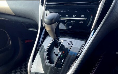 Toyota Harrier, 2019 год, 2 098 000 рублей, 14 фотография