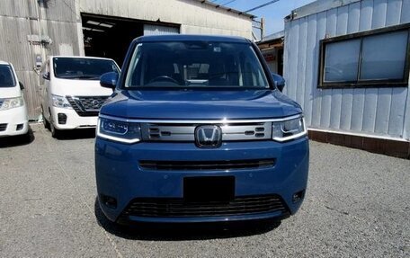 Honda Stepwgn, 2023 год, 2 212 000 рублей, 6 фотография
