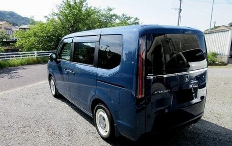 Honda Stepwgn, 2023 год, 2 212 000 рублей, 2 фотография