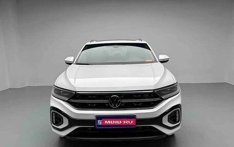 Volkswagen T-Roc I, 2023 год, 1 479 009 рублей, 1 фотография