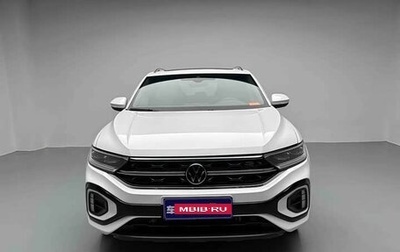 Volkswagen T-Roc I, 2023 год, 1 479 009 рублей, 1 фотография