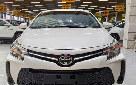 Toyota Vios III, 2022 год, 1 000 000 рублей, 3 фотография