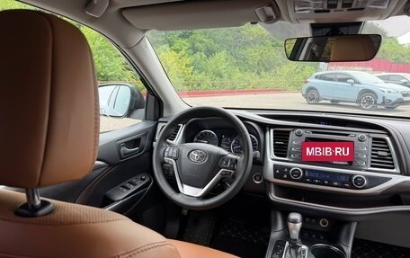 Toyota Highlander III, 2020 год, 4 100 000 рублей, 9 фотография