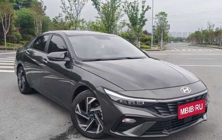 Hyundai Elantra, 2023 год, 1 565 000 рублей, 3 фотография