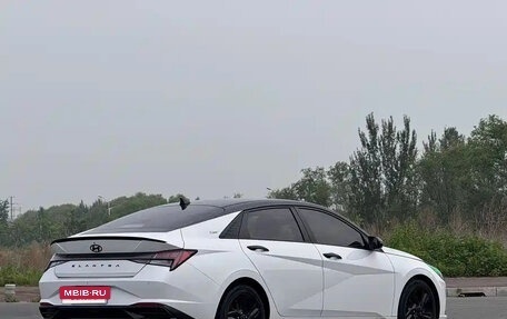 Hyundai Elantra, 2023 год, 1 270 005 рублей, 8 фотография