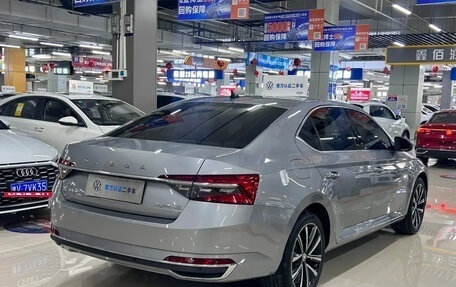 Skoda Superb, 2025 год, 1 871 003 рублей, 6 фотография