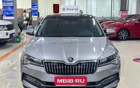 Skoda Superb, 2025 год, 1 871 003 рублей, 2 фотография