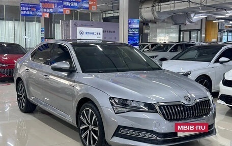 Skoda Superb, 2025 год, 1 871 003 рублей, 3 фотография