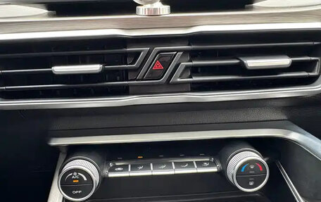 Geely Coolray I, 2022 год, 1 200 004 рублей, 16 фотография