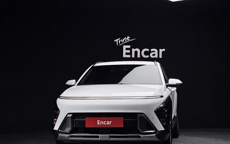 Hyundai Kona, 2023 год, 1 980 040 рублей, 3 фотография
