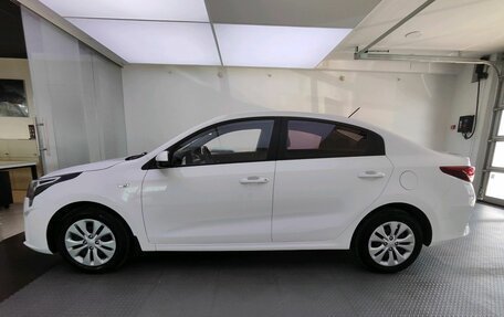 KIA Rio IV, 2021 год, 1 835 000 рублей, 8 фотография