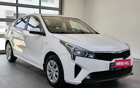 KIA Rio IV, 2021 год, 1 835 000 рублей, 3 фотография