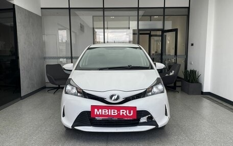 Toyota Vitz, 2015 год, 650 000 рублей, 2 фотография