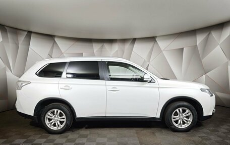 Mitsubishi Outlander III рестайлинг 3, 2014 год, 1 199 000 рублей, 6 фотография